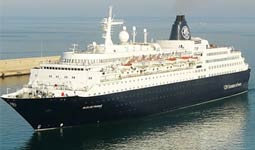 Viso externa do navio de cruzeiro Bleu de France da Pullmantur Cruises