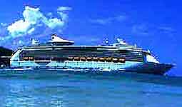 Viso externa do navio de cruzeiro Mariner of the Seas da Royal Caribbean International