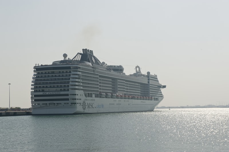 Navio de cruzeiro MSC Fantasia da MSC Cruzeiros