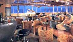 Viso interna do navio de cruzeiro Norwegian Majesty da Norwegian Cruise Line