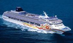 Viso externa do navio de cruzeiro Norwegian Sun da Norwegian Cruise Line