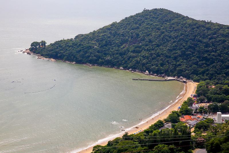 Praia das Laranjeiras - Balnerio Cambori - Litoral Catarinense - Estado de Santa Catarina - Regio Sul - Brasil