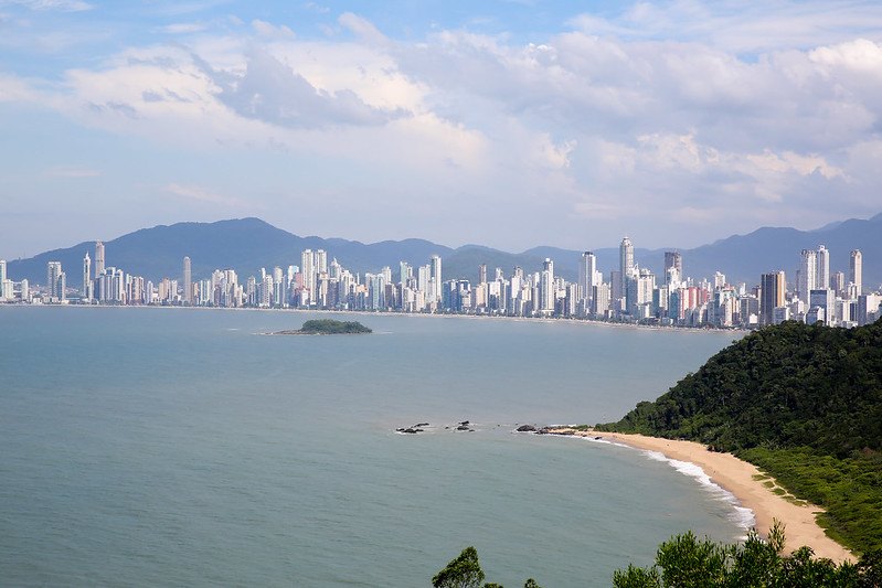 Praia do Buraco - Balnerio Cambori - Litoral Catarinense - Estado de Santa Catarina - Regio Sul - Brasil