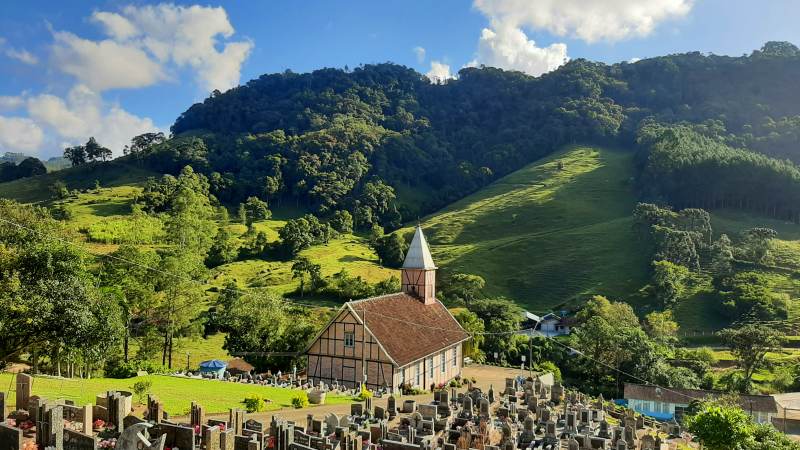 Igreja Evanglica Ribeiro Liberdade - Benedito Novo - Vale Europeu Catarinense - Estado de Santa Catarina - Regio Sul - Brasil