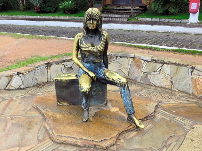 Escultura de Brigitte Bardot - Armao dos Bzios - Regio dos Lagos - Regio Sudeste - Rio de Janeiro - Brasil