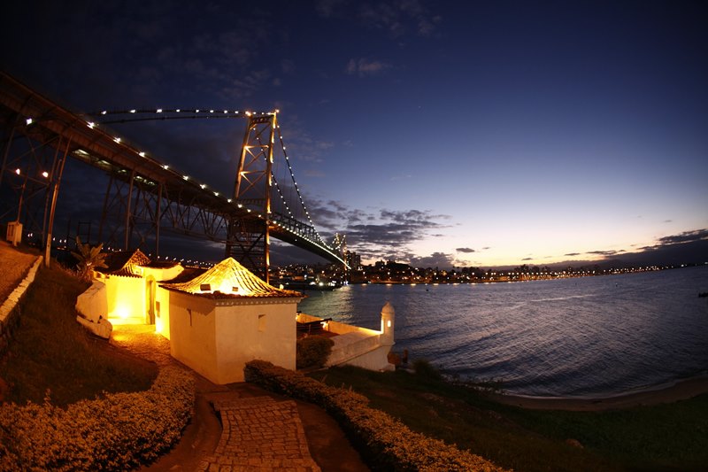 Ponte Herclio Luz - Ilha de Florianpolis - Estado de Santa Catarina - Litoral Catarinense - Regio Sul - Brasil