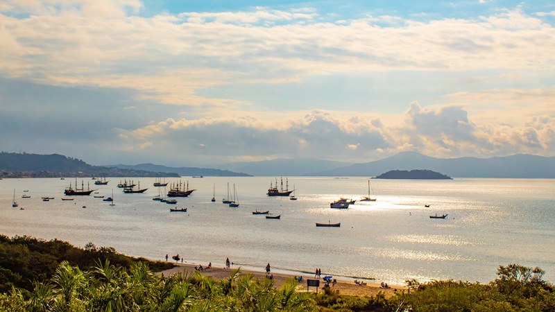 Praia de Cachoeira do Bom Jesus - Ilha de Florianpolis - Estado de Santa Catarina - Litoral Catarinense - Regio Sul - Brasil