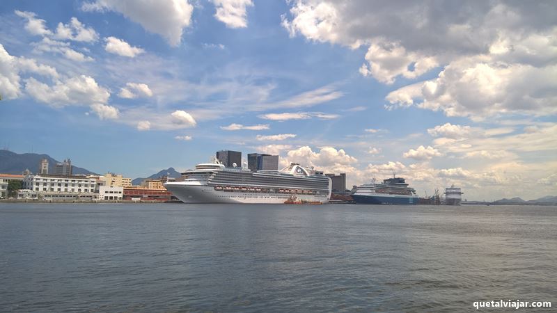 Transatlnticos no porto do Rio - Praa Mau - Docas - Rio de Janeiro - Brasil