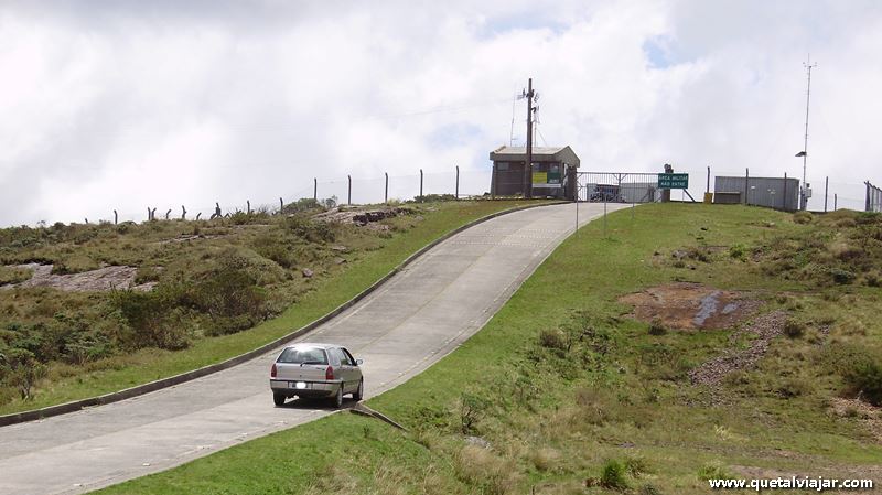 Pedra Furada - Morro da Igreja - Urubici - Serra Catarinense - Santa Catarina - Regio Sul - Brasil