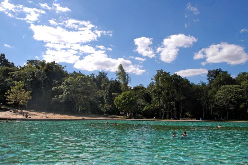 O Parque Nacional de Braslia, mais conhecido pelo apelido de gua Mineral,  aberto ao pblico, embora tenha algumas reas restritas. Foto: Mercado Viagens.