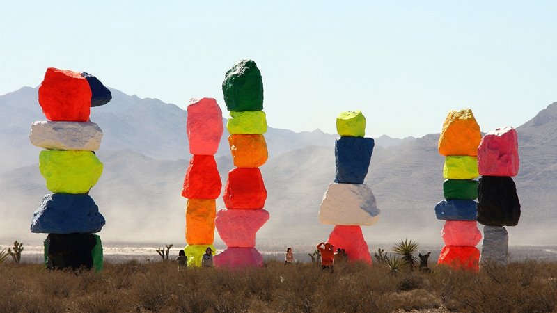 Seven Magic Mountains (Sete Montanhas Mgicas), Nevada, Estados Unidos