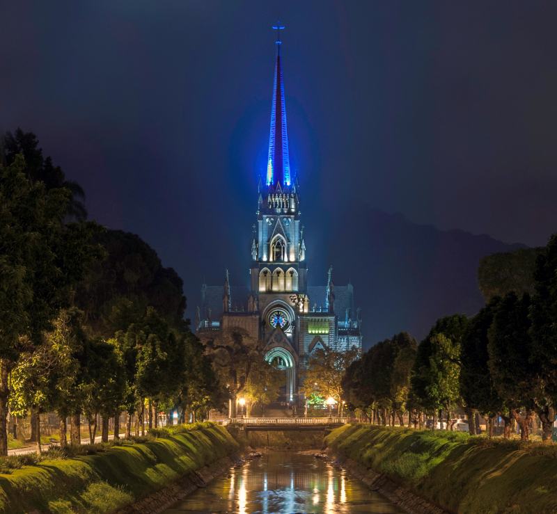 Palcio de Cristal de Petrpolis, um dos cartes-postais da cidade, abriga exposies e eventos. Foto: Wilfredor