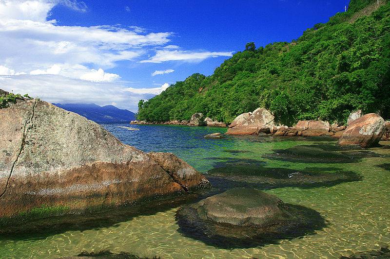 Praia da Feiticeira, Ilha Grande, Angra dos Reis, Rio de Janeiro, Brasil - Foto: Valdiney Pimenta