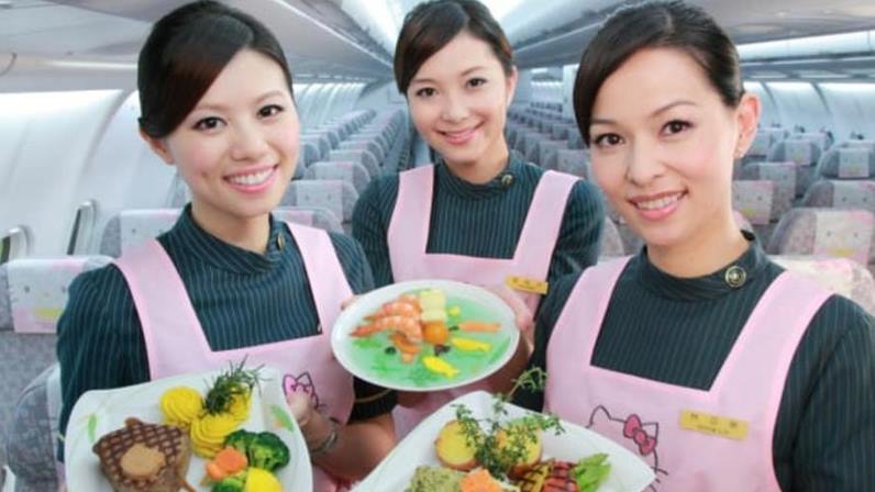 As comissrias de bordo tambm vo atuar como 'cupidos' do Voo romntico da EVA Air. Foto: EVA Air